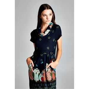 ETNIKA Slog Owl Print Dress in Medium with Cowl Neck and Pockets
